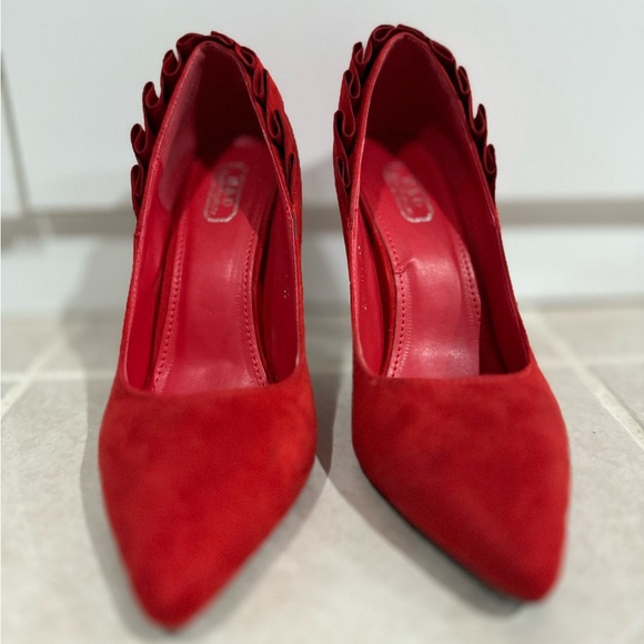 H&D Red suede stilettos with ruffle at the back and lacquer heels | Size EU 40 - Picture 8 of 11